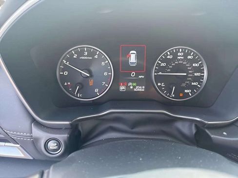 Used 2025 Subaru Outback Limited image 10