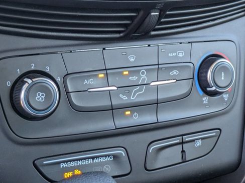 Used 2018 Ford Escape S image 10