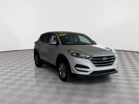 Used 2016 Hyundai Tucson SE FWD image 2