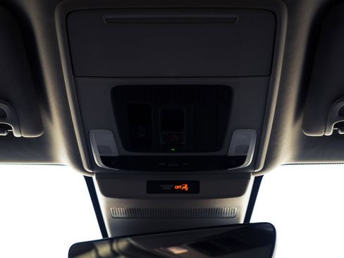 Certified 2025 Honda Accord Touring image 37