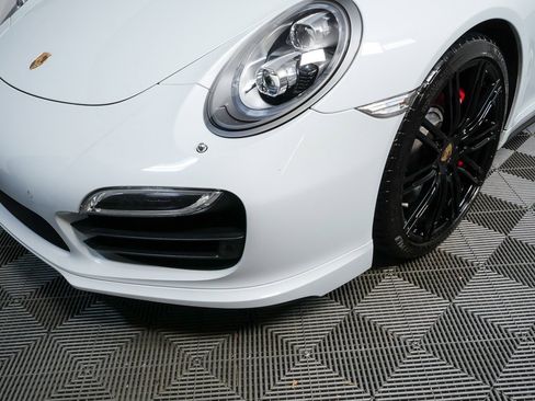 Certified 2015 Porsche 911 Turbo image 31