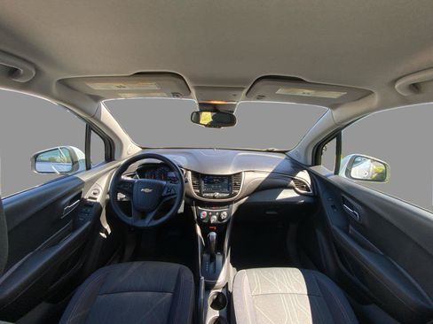 Used 2019 Chevrolet Trax LT FWD image 22