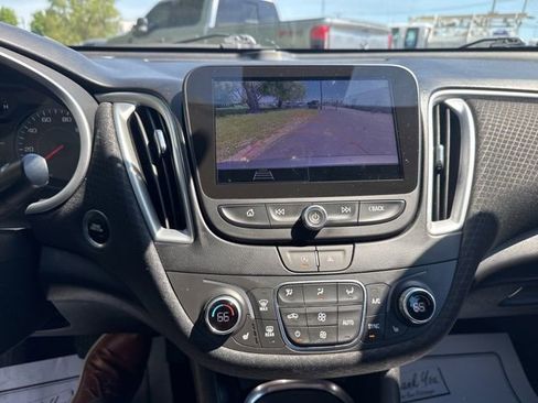 Used 2023 Chevrolet Malibu LT FWD image 7