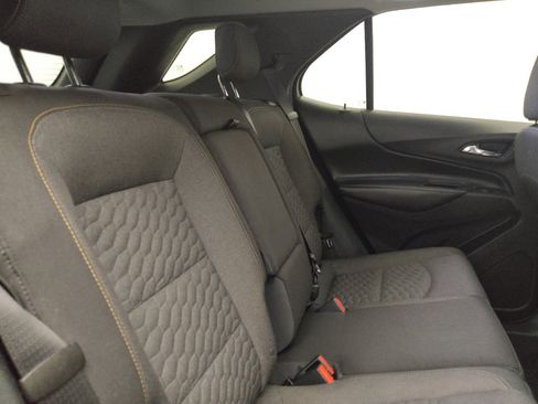 Used 2019 Chevrolet Equinox LT w/ Driver Convenience Package AWD/4WD image 19