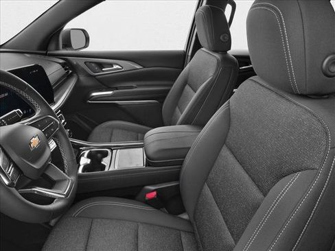 New 2026 Chevrolet Traverse LT w/ Sun and Wheel Package FWD image 6