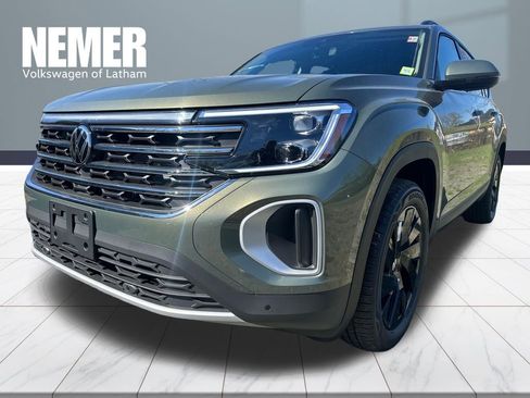 New 2026 Volkswagen Atlas SE AWD/4WD image 1