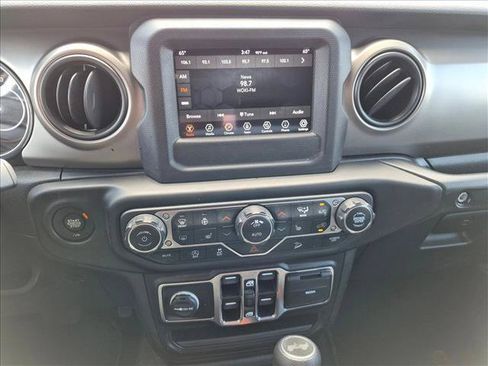 Used 2021 Jeep Wrangler Unlimited Sport AWD/4WD image 13
