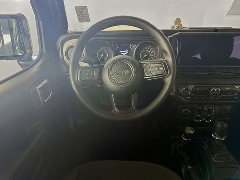 New 2026 Jeep Wrangler Unlimited Sport image 23