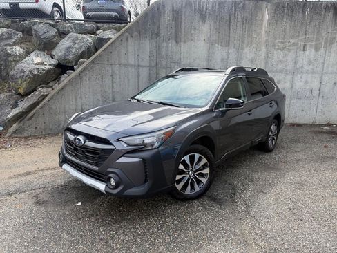 Used 2025 Subaru Outback Limited XT AWD/4WD image 1