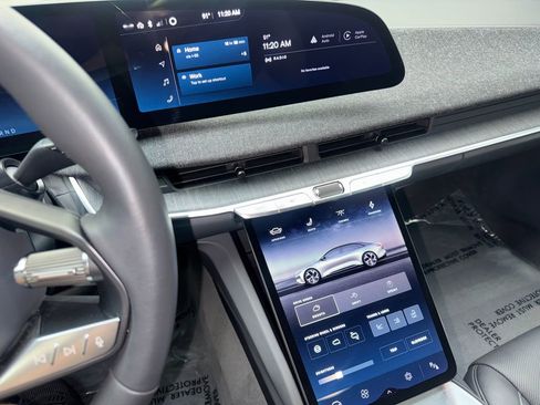 Used 2024 Lucid Air Touring AWD/4WD image 59