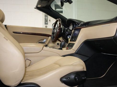 Used 2013 Maserati GranTurismo Sport image 6