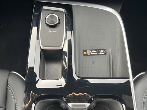 Used 2025 Buick Enclave Preferred image 30