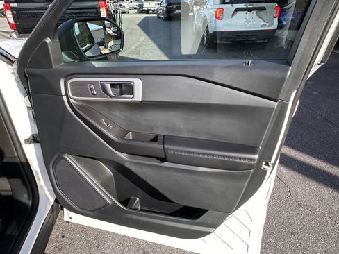 Used 2022 Ford Explorer 4WD Police Interceptor image 13