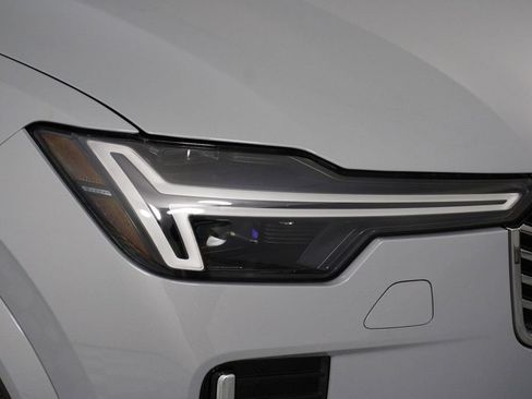 New 2026 Volvo XC90 B5 Core AWD/4WD image 14