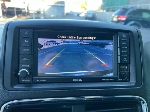 Used 2019 Dodge Grand Caravan SXT image 14