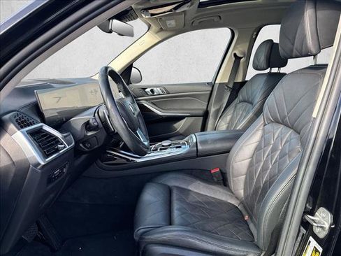 Certified 2023 BMW X7 xDrive40i w/ Climate Comfort Package image 14