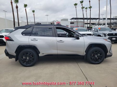 Used 2023 Toyota RAV4 XSE AWD/4WD image 3