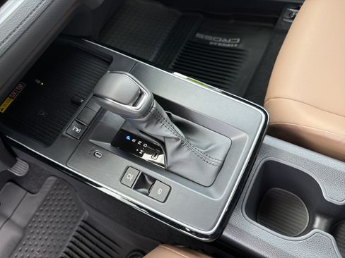 Certified 2026 Toyota Corolla Cross XLE w/ Convenience Package FWD image 9