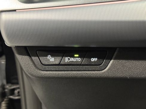 Used 2025 BMW X1 xDrive28i w/ Technology Package image 28