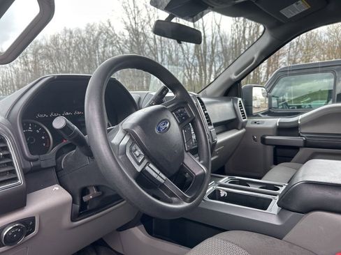 Used 2019 Ford F150 XLT image 8