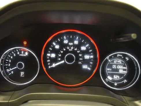 Used 2021 Honda HR-V LX image 28