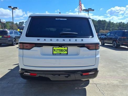 New 2025 Jeep Wagoneer Series II image 3