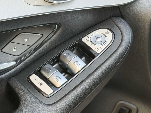 Certified 2022 Mercedes-Benz GLC 300 4MATIC image 16
