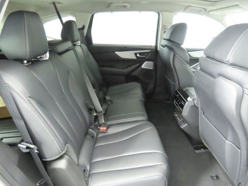 Used 2026 Acura MDX w/ Technology Package image 23