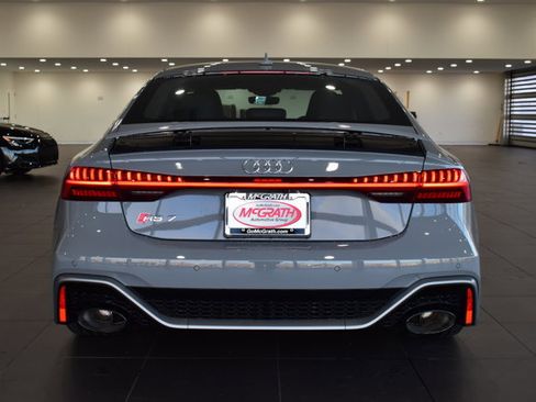 Used 2025 Audi RS 7 Performance image 10