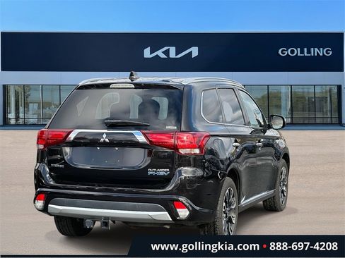 Used 2018 Mitsubishi Outlander SEL image 3