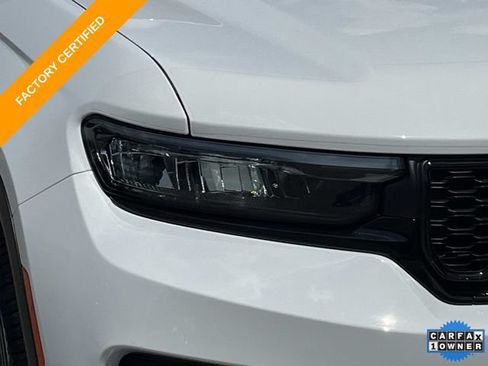 Certified 2025 Jeep Grand Cherokee Altitude w/ MOPAR Finishing Package AWD/4WD image 10