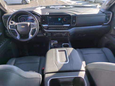 Used 2022 Chevrolet Silverado 1500 LTZ w/ LTZ Premium Package image 31