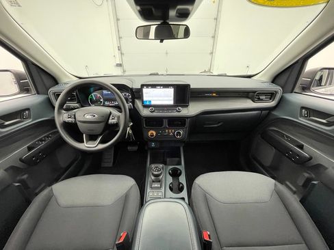 Used 2023 Ford Maverick XL FWD image 3