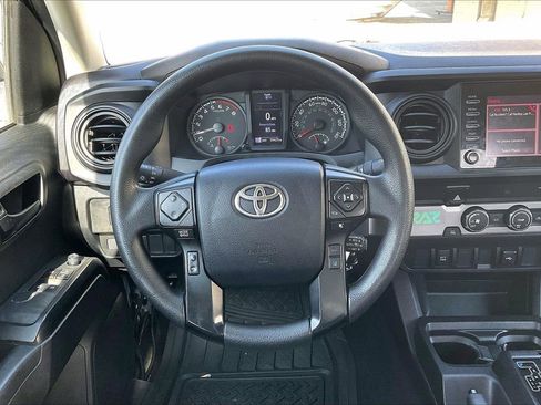 Used 2022 Toyota Tacoma SR RWD image 10