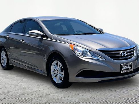 Used 2014 Hyundai Sonata GLS w/ Popular Equipment Group 2 FWD image 5