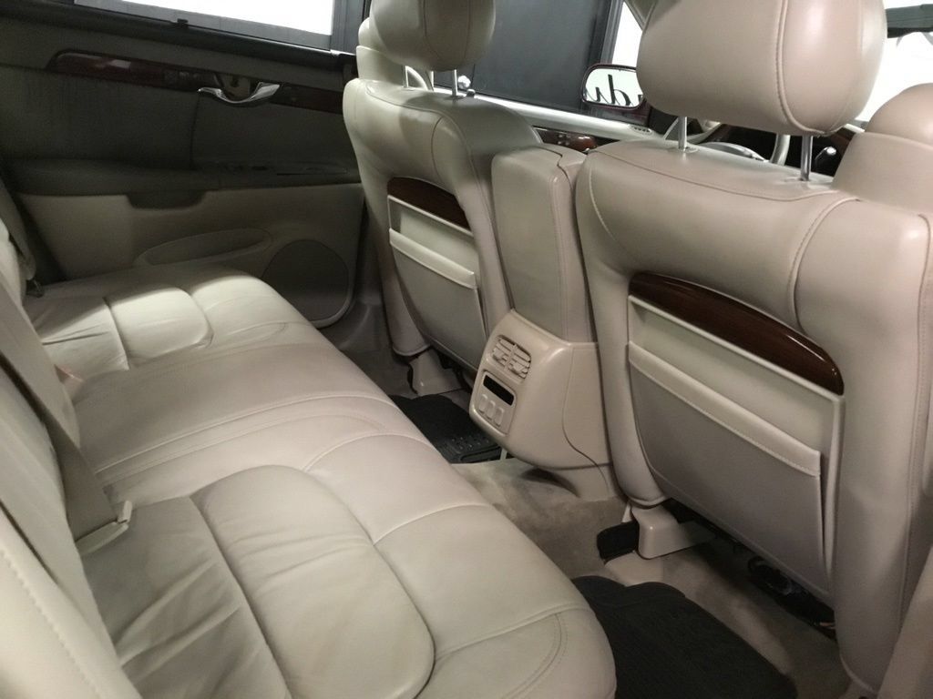 Used 2000 Cadillac De Ville DHS w/ Safety/Security Pkg FWD image 81