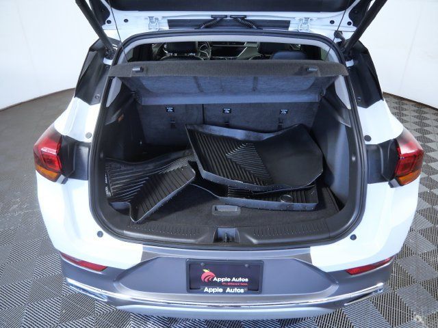Used 2022 Buick Encore GX Essence w/ Experience Buick Package AWD/4WD image 9
