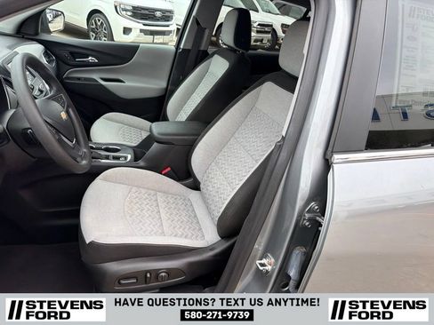 Used 2023 Chevrolet Equinox LT FWD image 13