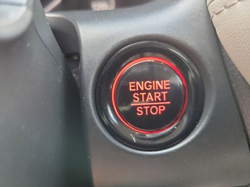 Used 2025 Honda HR-V LX image 27