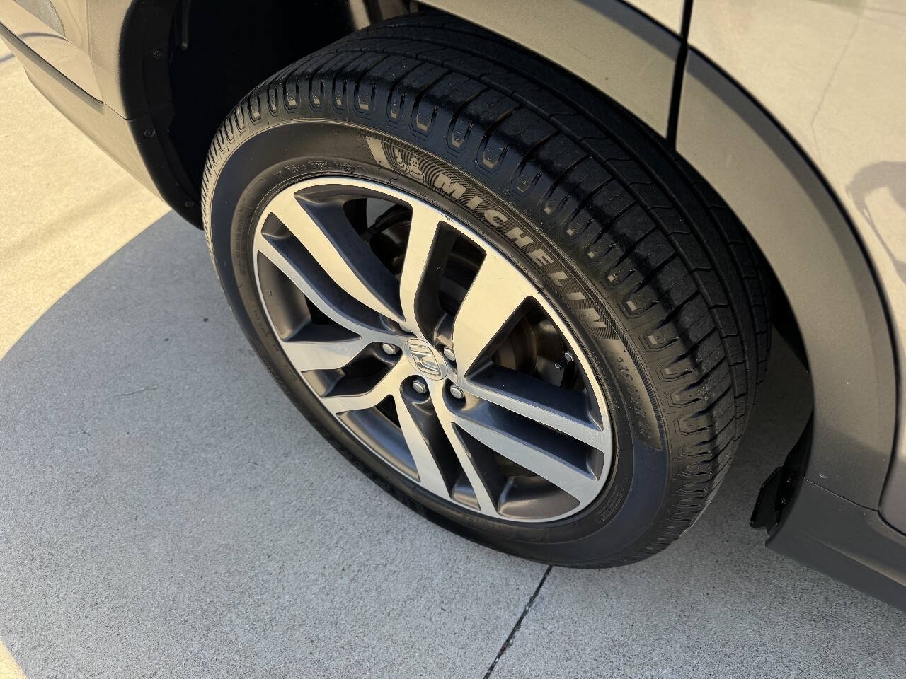 Used 2018 Honda Pilot Elite image 45