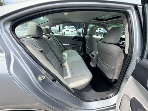 Used 2017 Honda Accord EX-L image 13