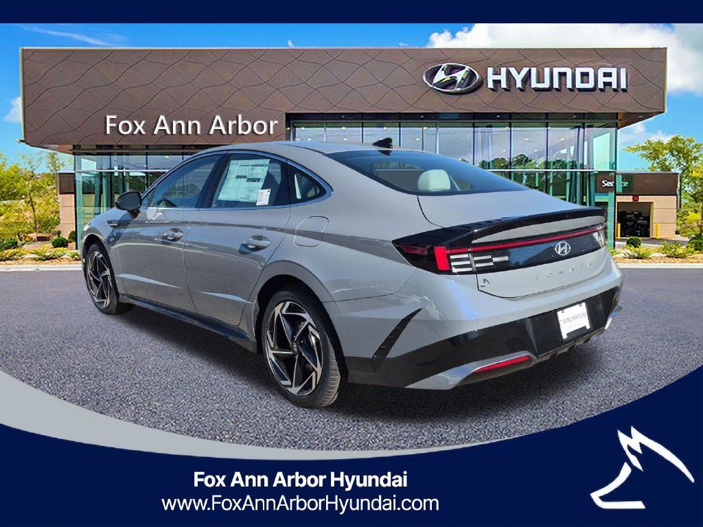 New 2026 Hyundai Sonata SEL FWD image 3
