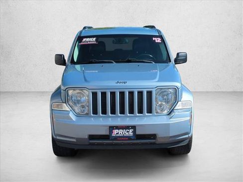 Used 2012 Jeep Liberty Sport AWD/4WD image 2