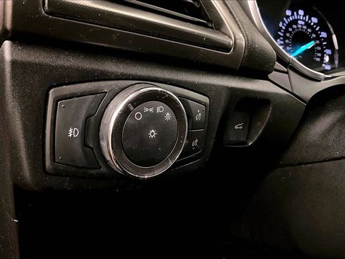 Used 2017 Ford Fusion SE w/ Equipment Group 201A image 30