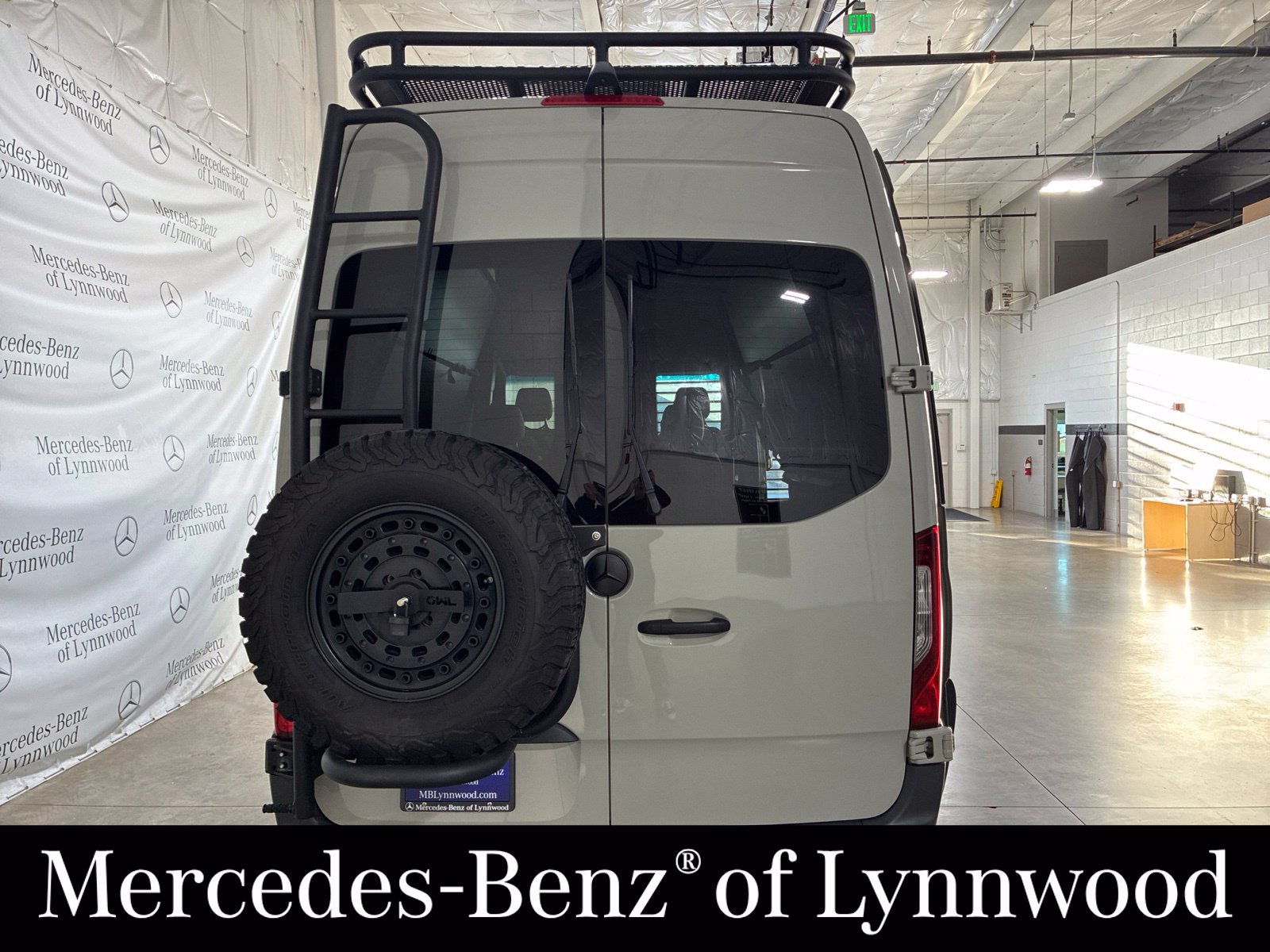 Used 2020 Mercedes-Benz Sprinter 2500 image 4