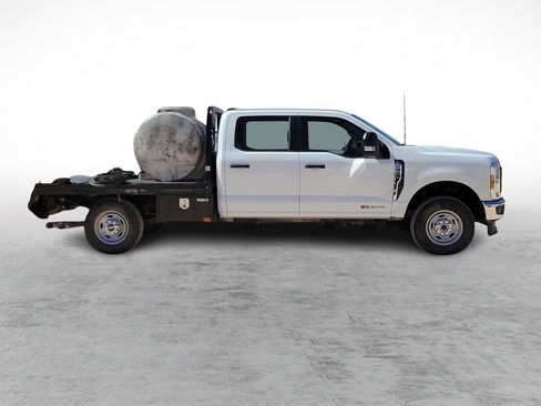 Used 2025 Ford F250 XL w/ XL Chrome Package image 12
