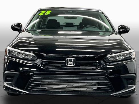 Used 2023 Honda Civic EX image 3