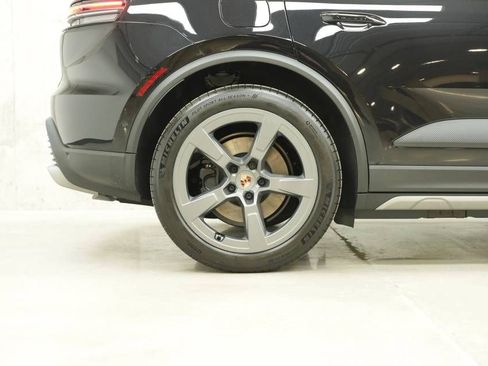 New 2026 Porsche Macan 4 Electric AWD/4WD image 39