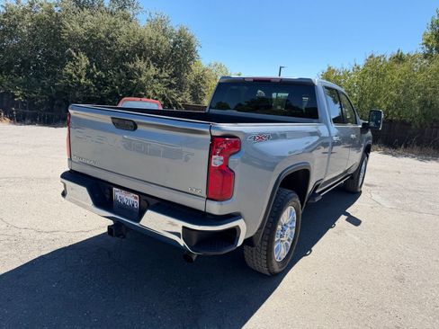 Used 2024 Chevrolet Silverado 2500 LTZ w/ LTZ Convenience Package AWD/4WD image 5