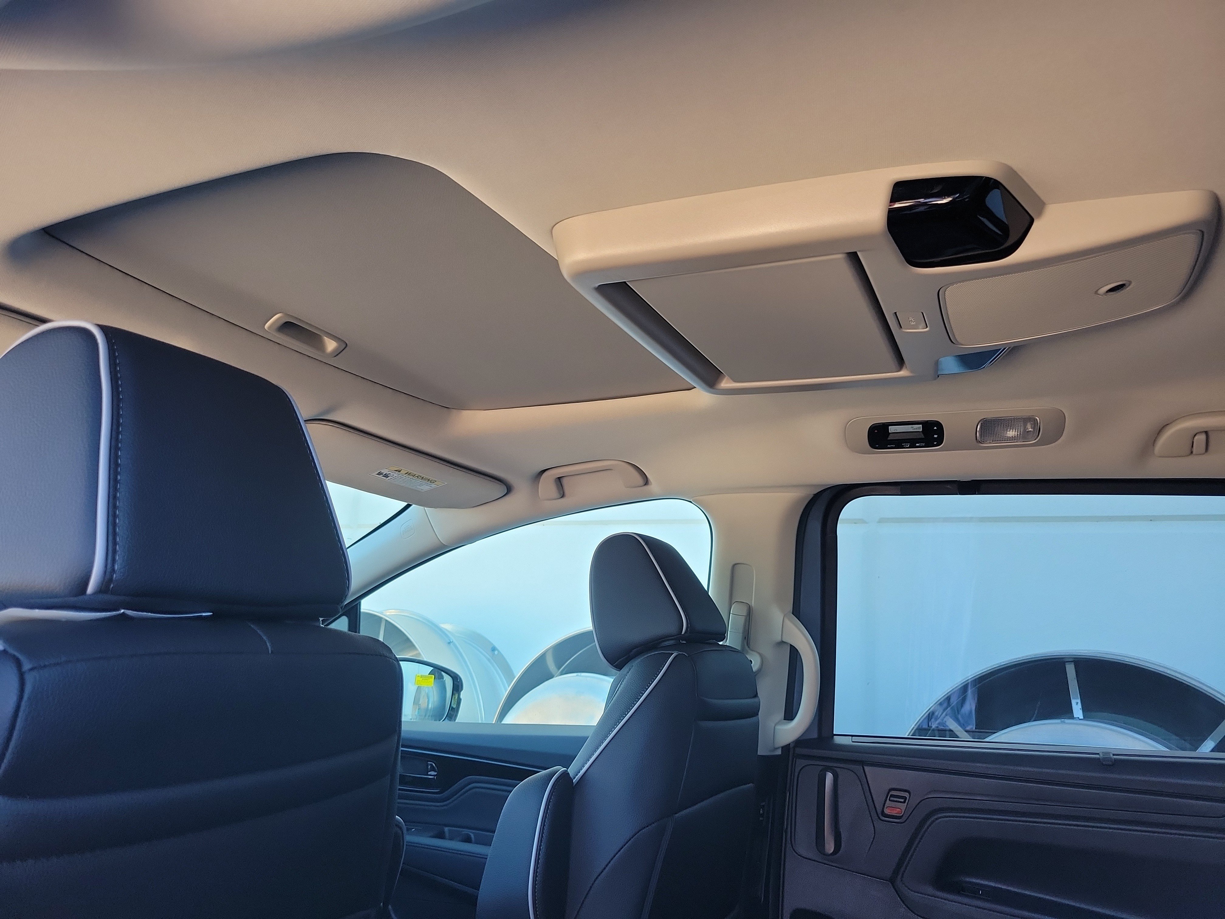 New 2026 Honda Odyssey Elite image 18
